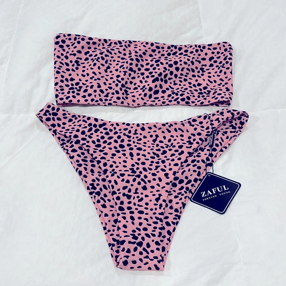 Zayful Swimsuit Top and Bottom Set. Top laces up in back. Never Used